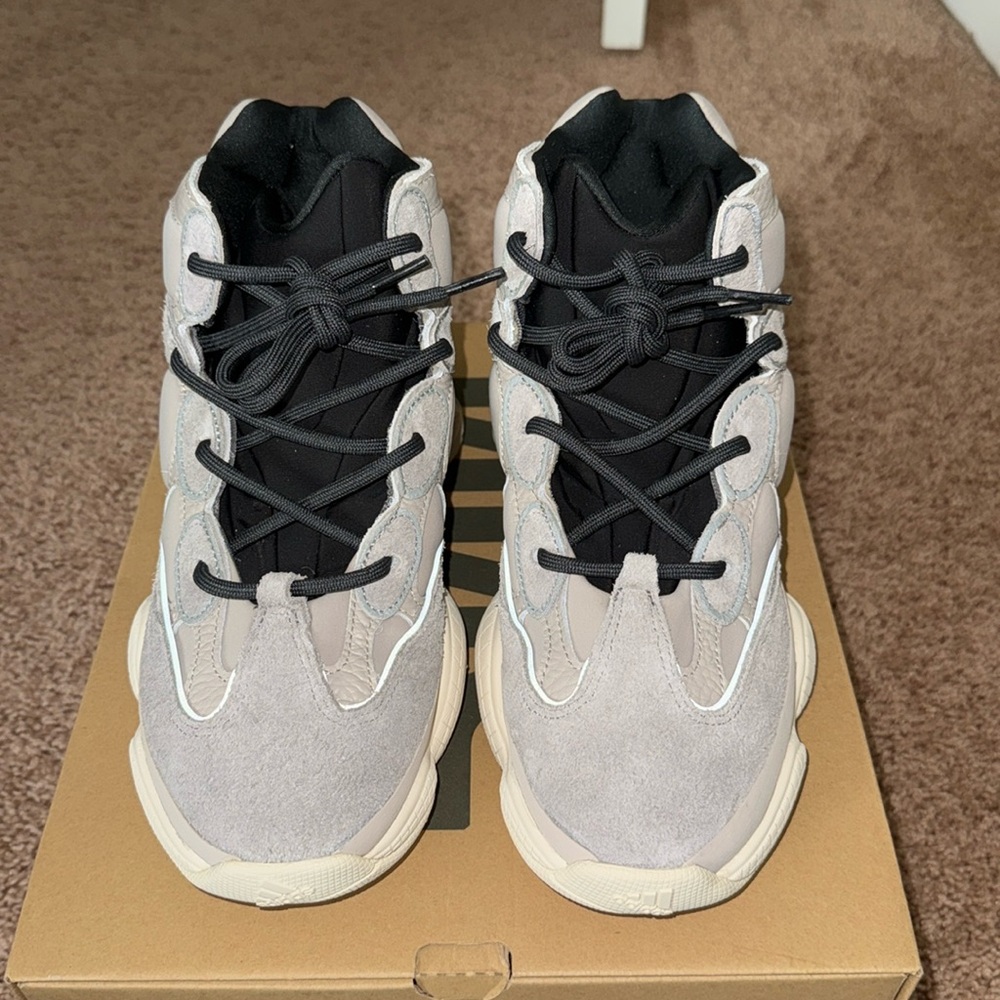 YEEZY 500 HIGH TOPS
BRAND NEW 100% AUTHENTIC 
SIZE 9 MENS
